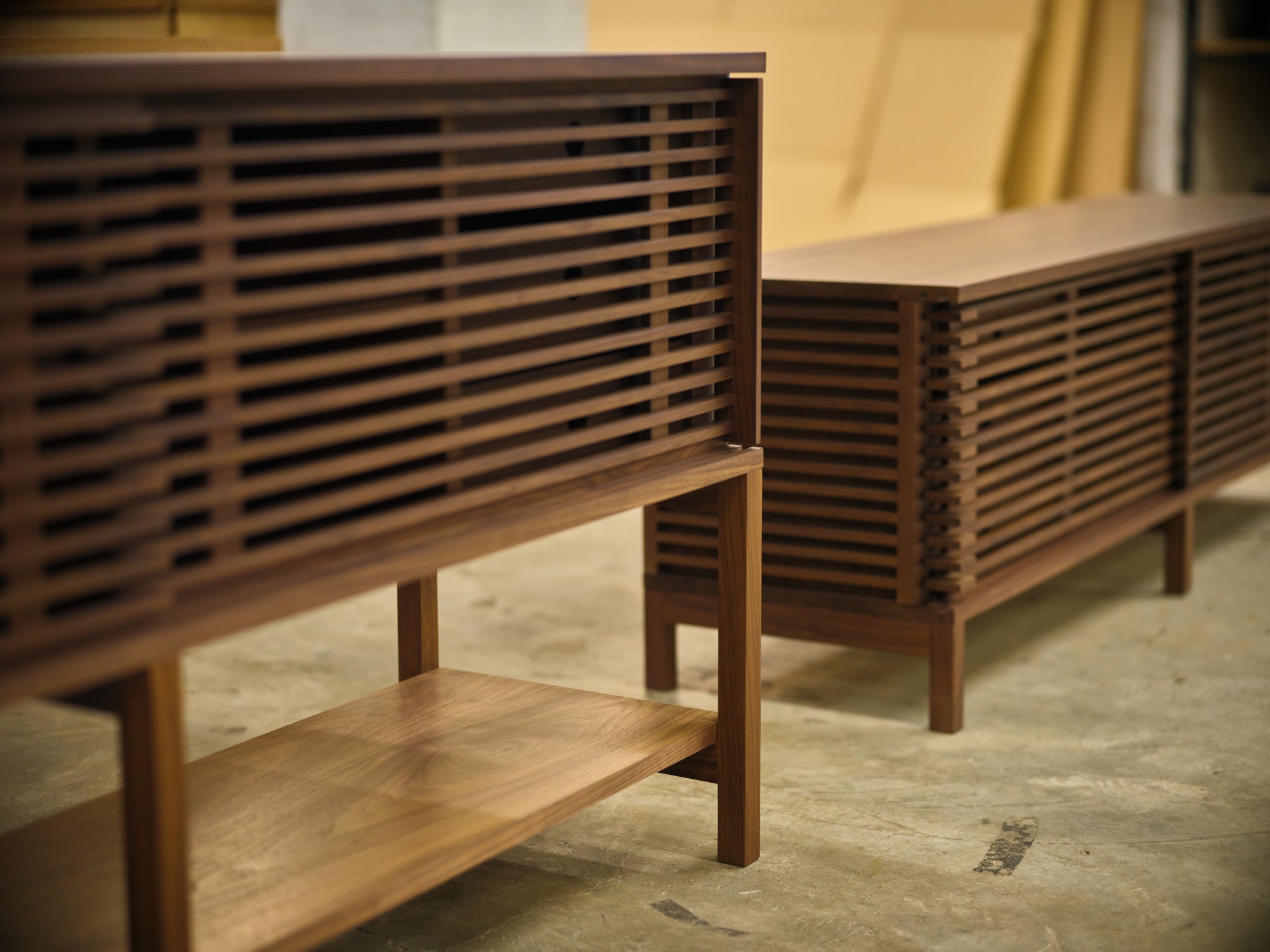 Common Types of Solid Wood for Furniture: Choosing Your Grain